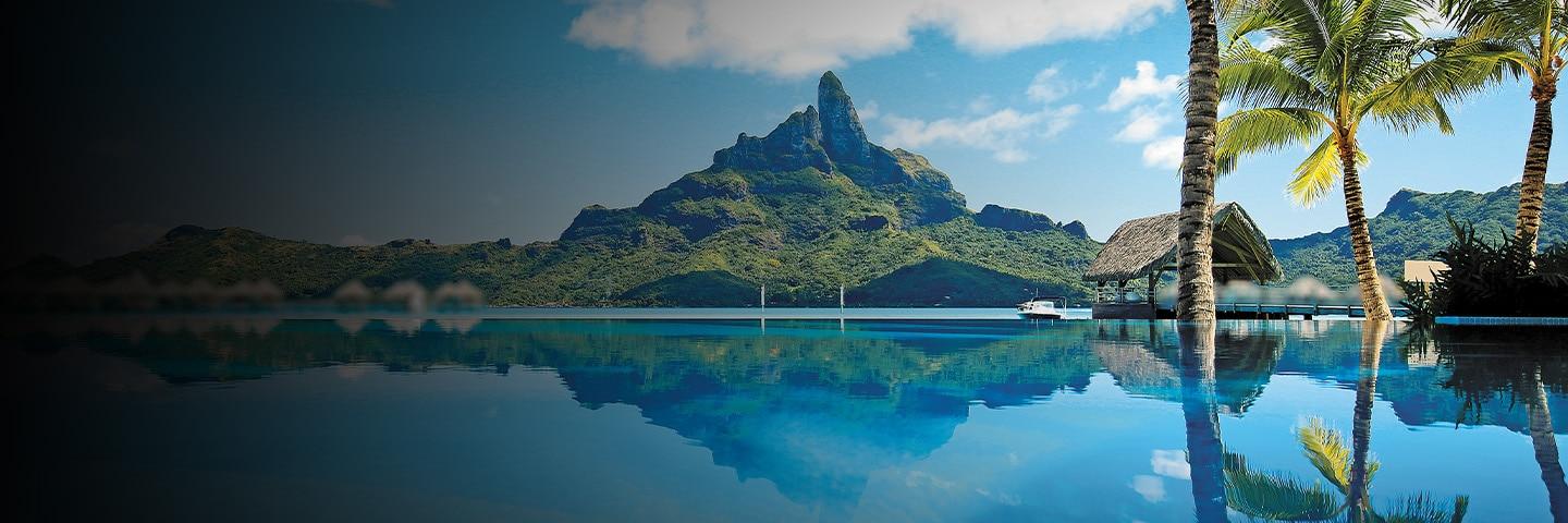Explore and Experience Papeete background